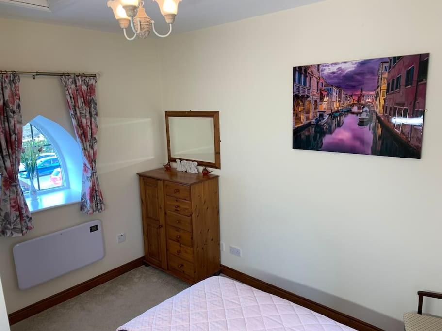 Cut Limestone Apartment Riverside Lodge Карлоу Экстерьер фото